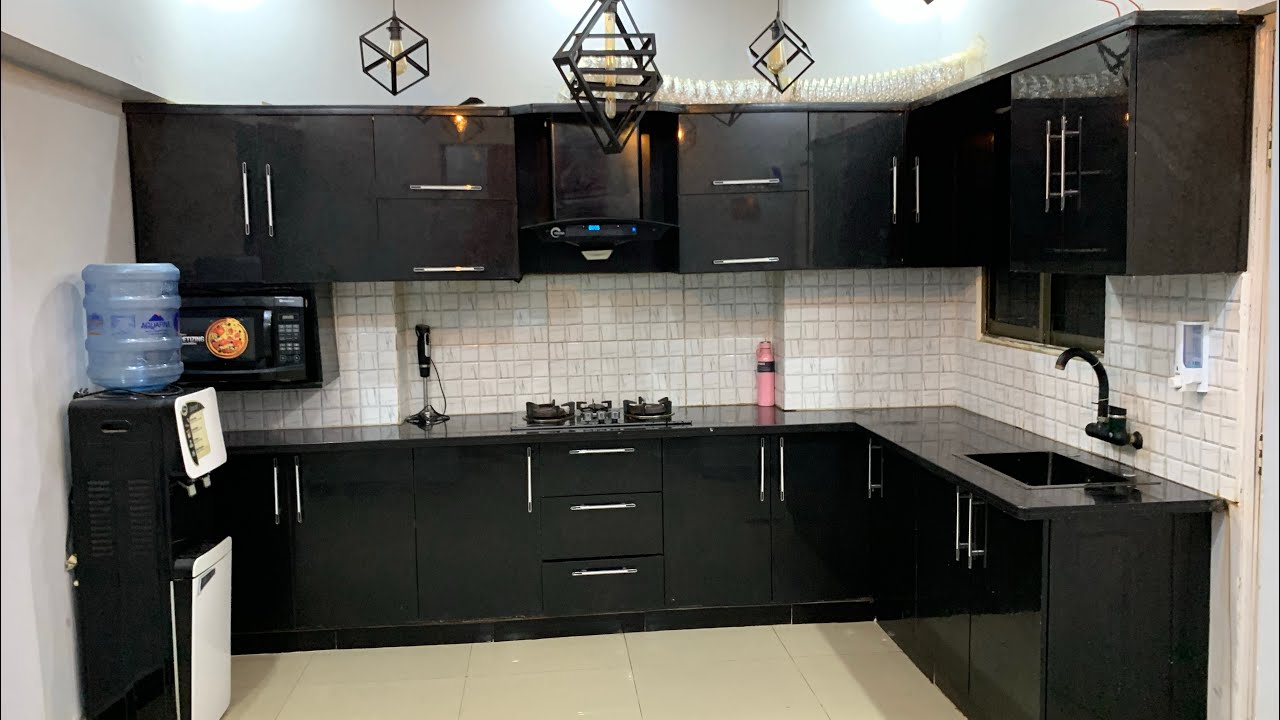 Ultra Luxurious 2 Bed-DD Apartment in Scheme 33 Sanober Twin Towers