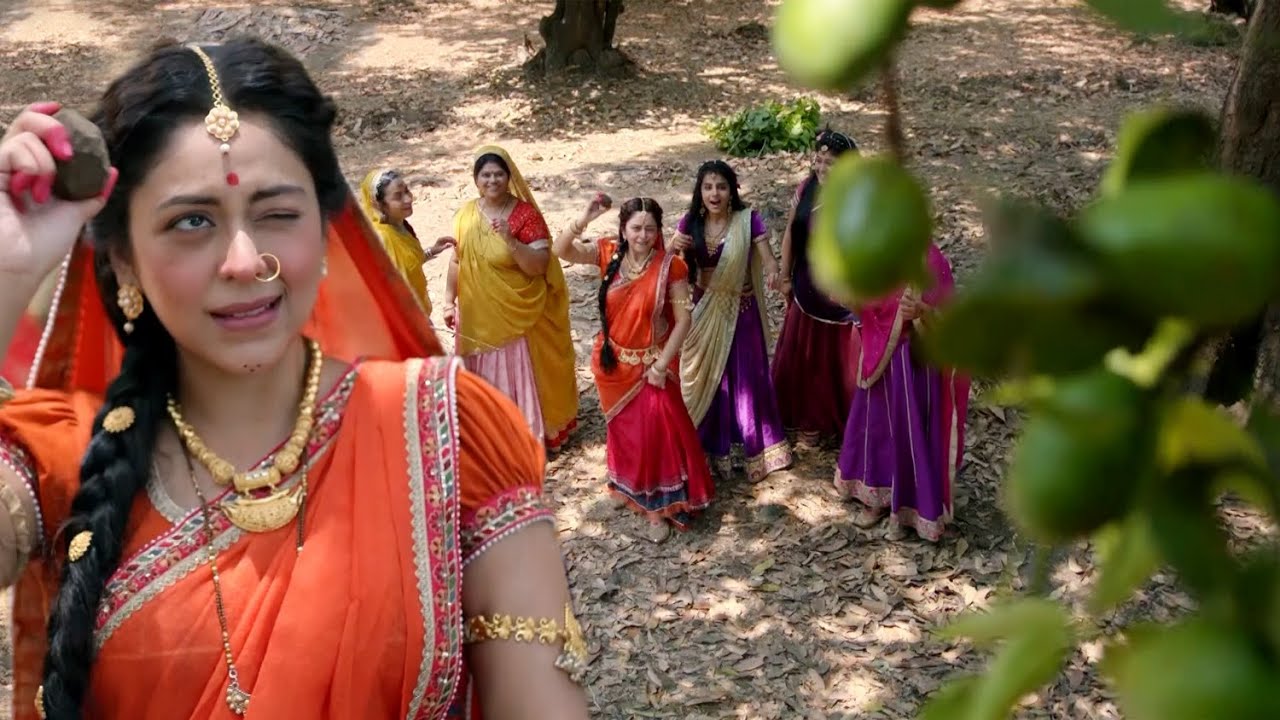 अपनी सखियों के साथ मैया यशोदा में बगीचे से तोड़े कच्चे आम || बाल कृष्णा लीला || #maadevimaa