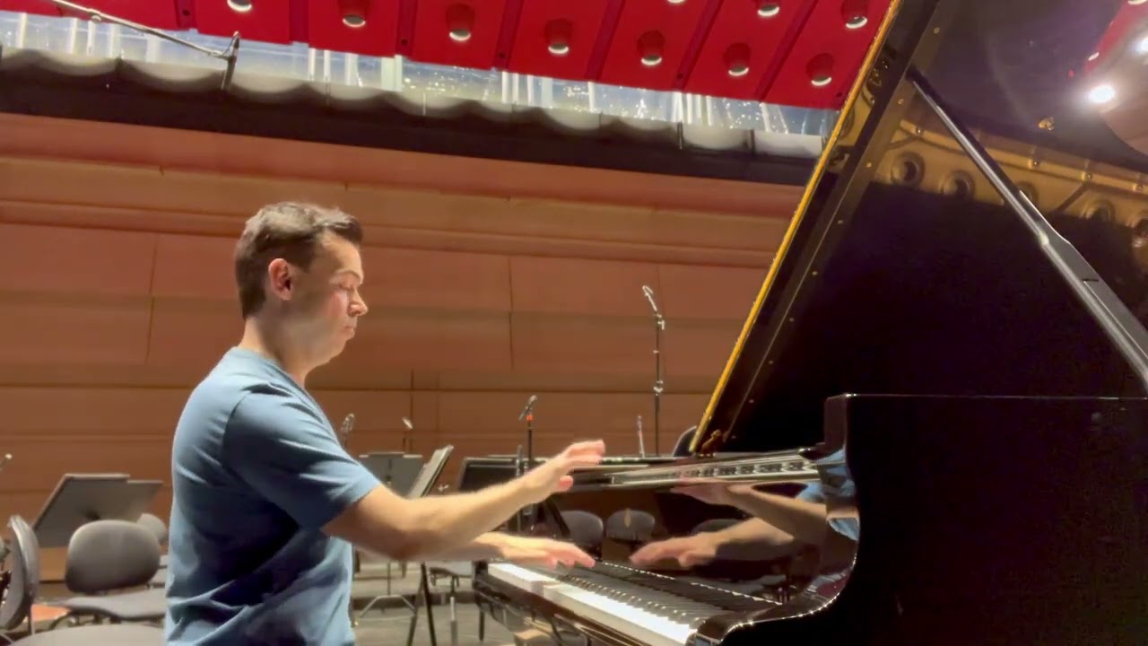 DEJAN LAZIĆ records MOZART — Rondo for Piano in D major, K. 485