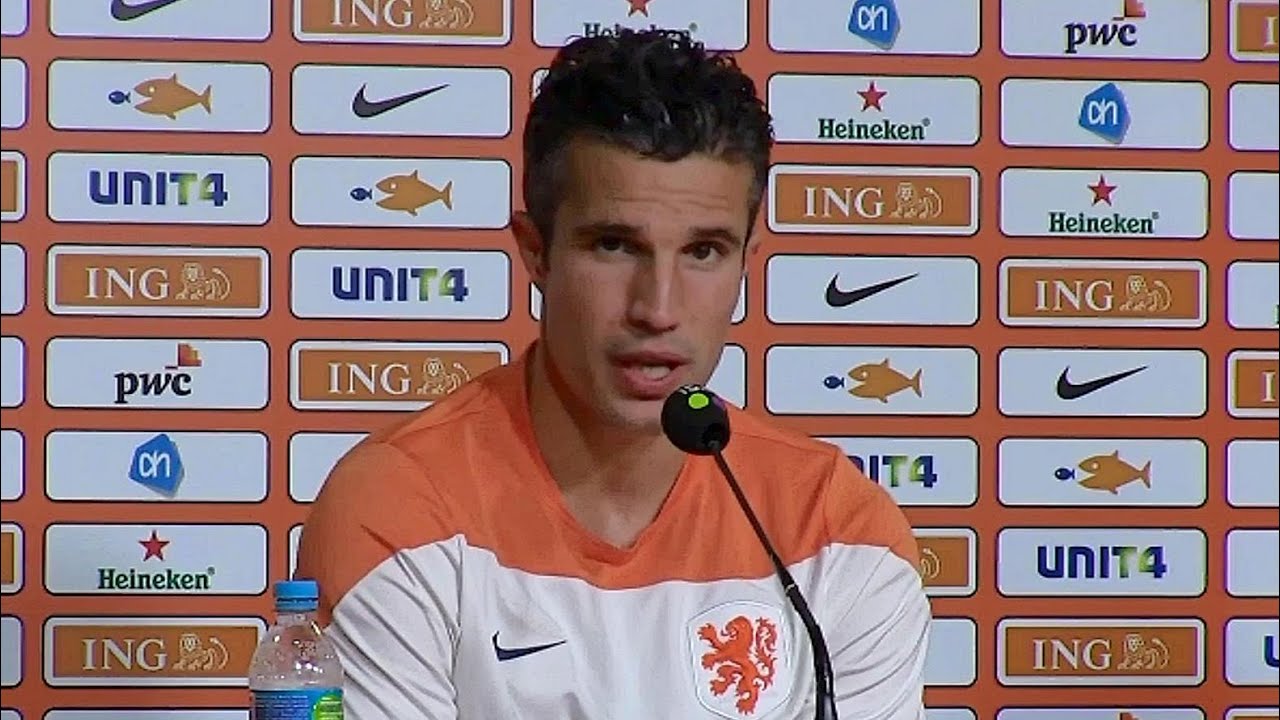 World Cup 2014 - Robin van Persie Says Wayne Rooney Is Not To Blame For England's Early Exit