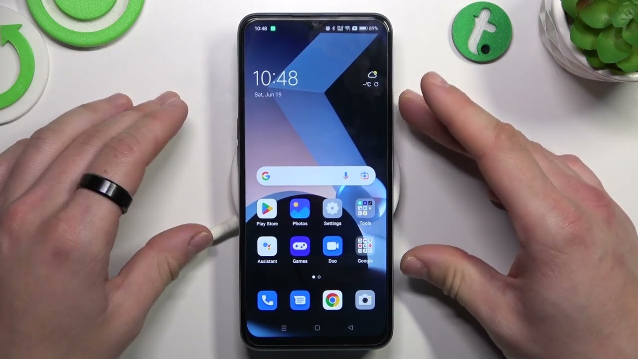 Поддерживает ли OPPO A57s беспроводную зарядку?