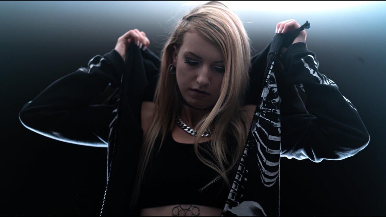 ameliy - monster
