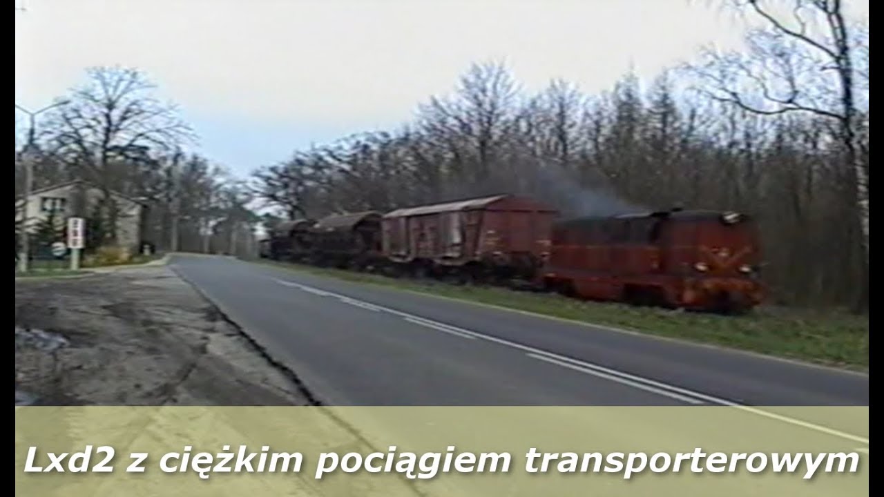 Lxd2-313 z ciężkim pociągiem transporterowym - 24.04.2000