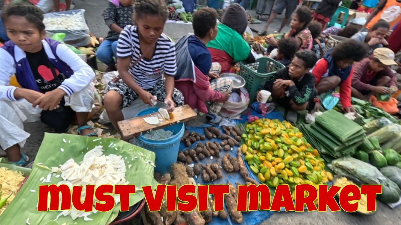 Ibat ibang prutas at gulay na paninda ng mga katutubong aetas | Castillejos Public Market