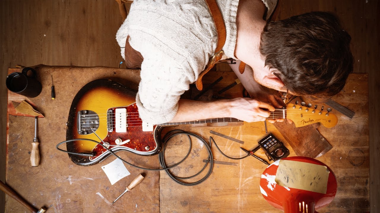 Восстановление и реставрация винтажной гитары Fender Jazzmaster 1960 года