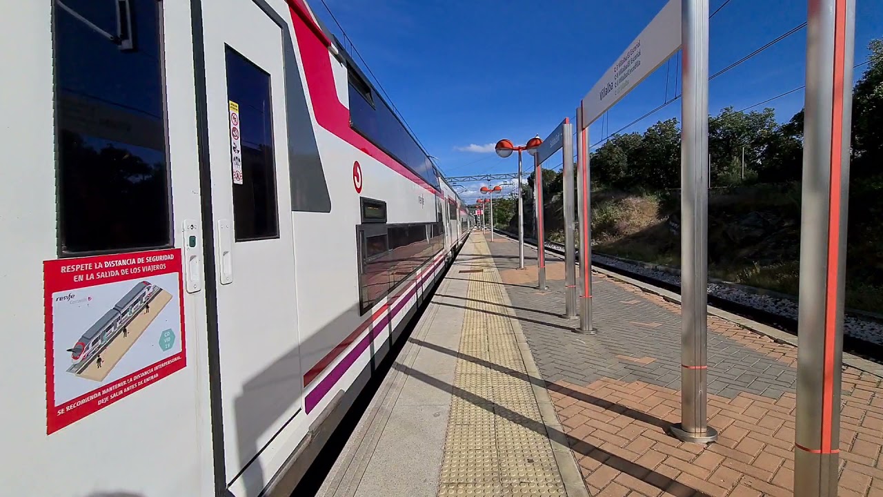 Renfe 450 entrando a Torrelodones