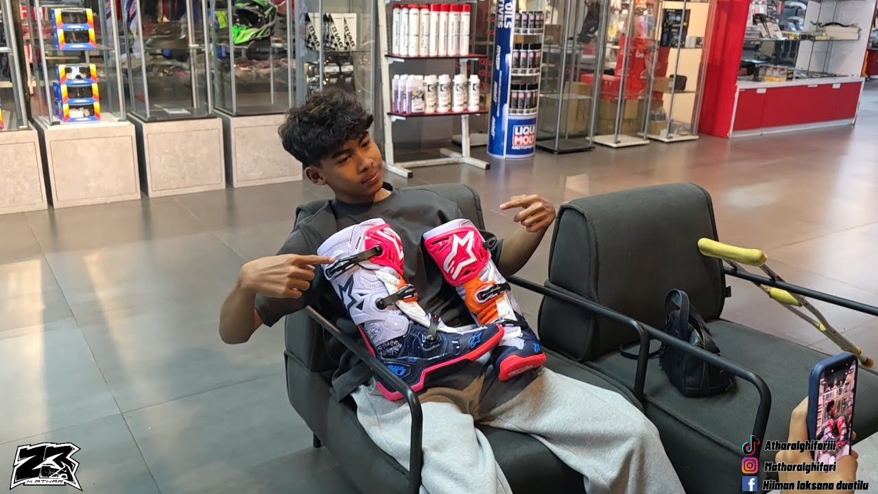 VLOG M ATHAR‼️DAPAT SEPATU BARU LAGII BUAT BALAP 2026😍