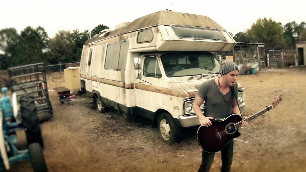 ACORRALADA - ANGEL ARCE - VIDEO OFICIAL