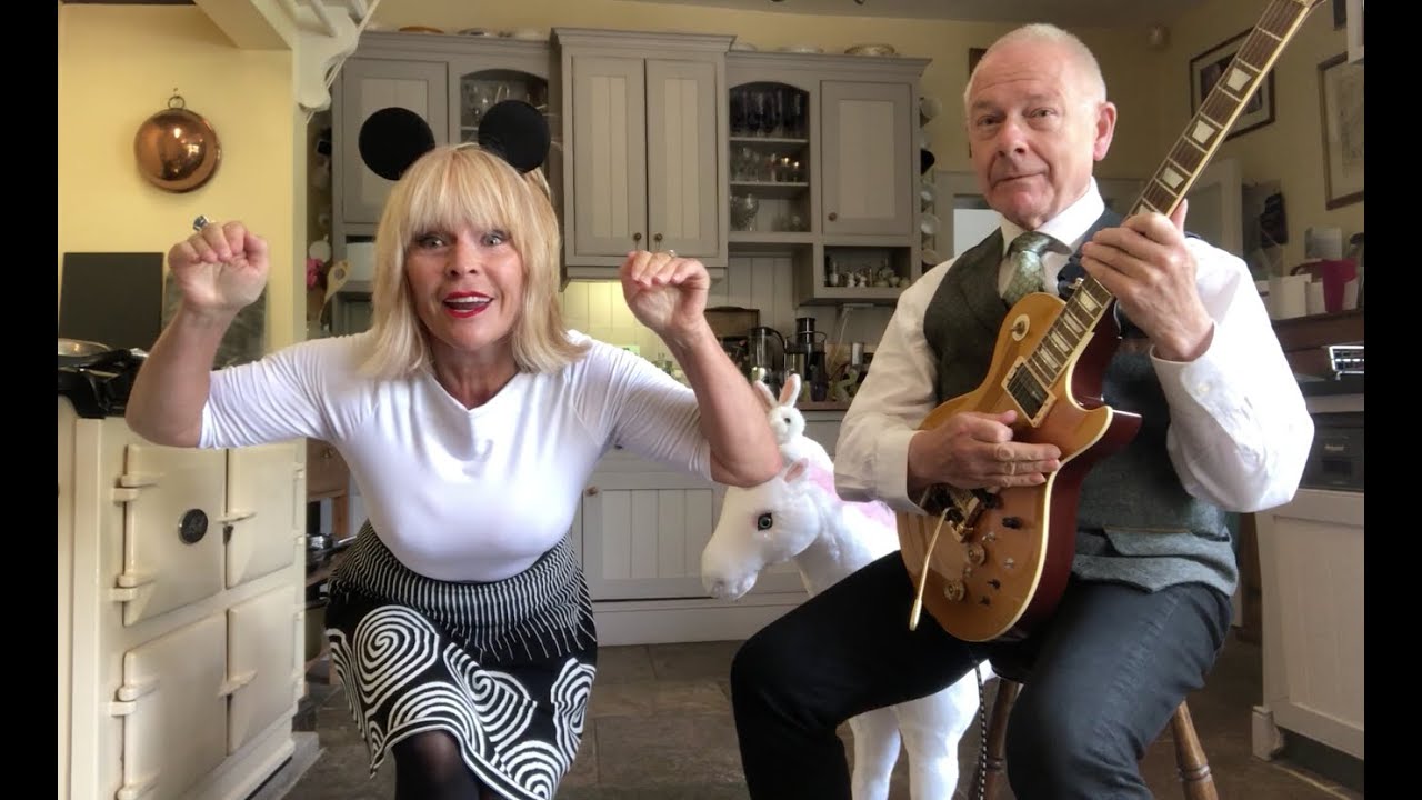 Toyah & Robert Fripp - Caffeinated Mouse Tap Dancing to 