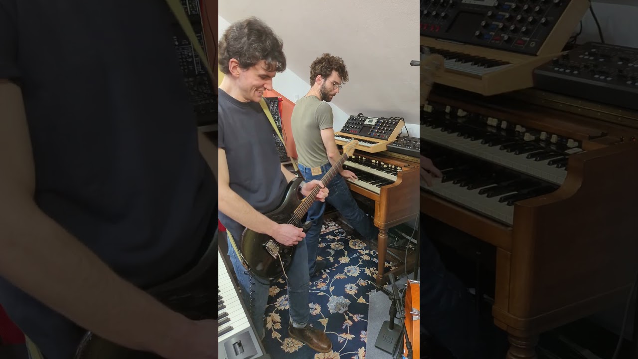 Deep Purple - Sometimes I Feel Like Screaming (just messing around)