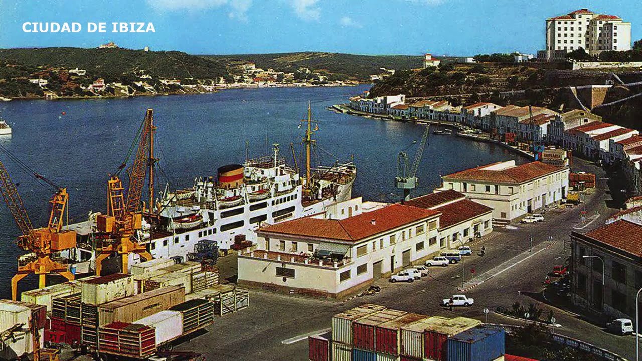 Trasmediterránea y Puerto de Maó 100 años