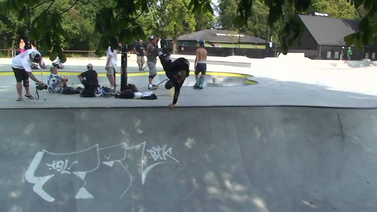 Faelledparken skatepark session. Copenhagen, Denmark