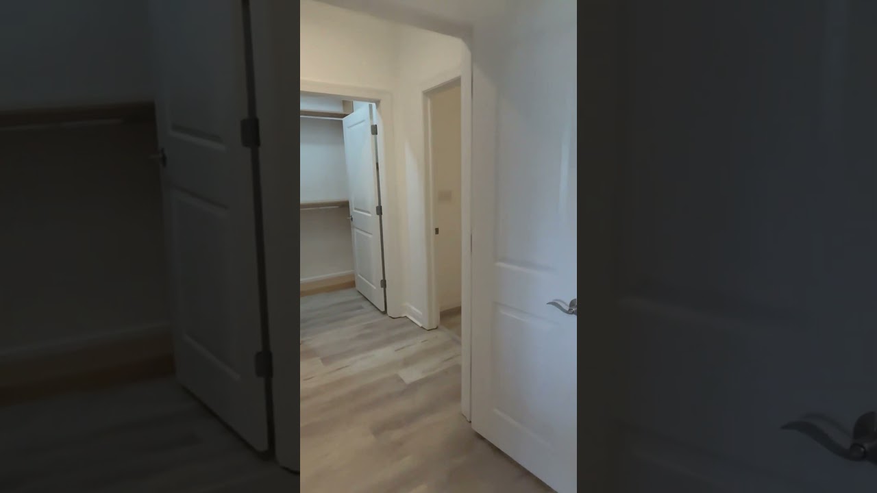 Downtown Clearwater Luxury Condo for Rent Bike Ride Away from CW Beach #clearwater #clearwaterbeach