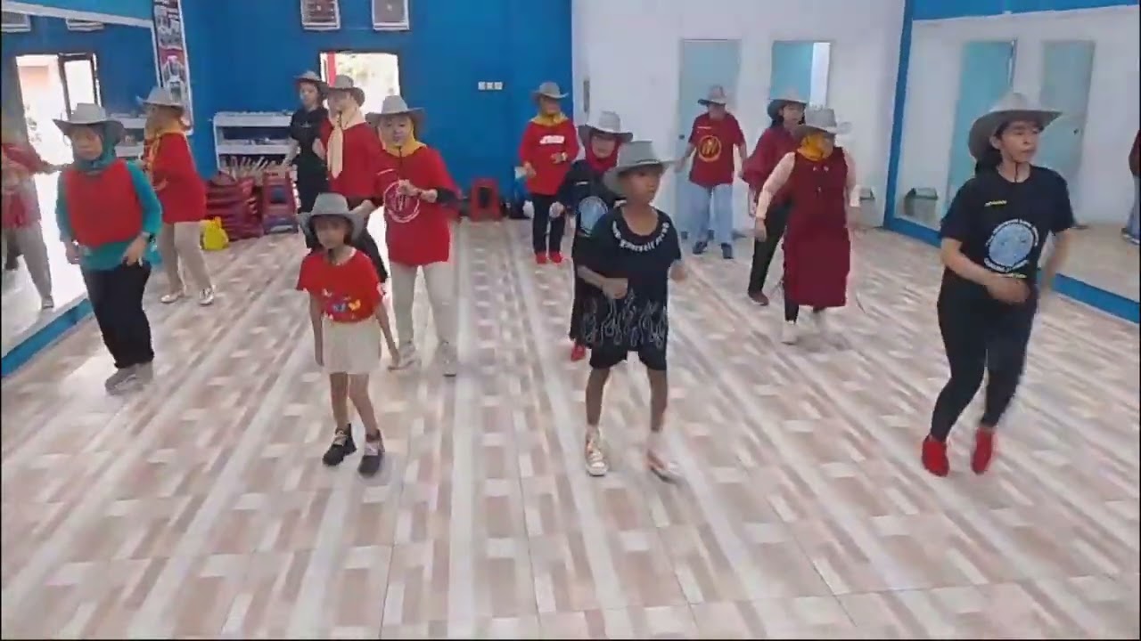 @ LINE DANCE # SEMUA MENJADI SATU  JEMBER # Lagu by Panca - Choreo by Gandhi Elia @