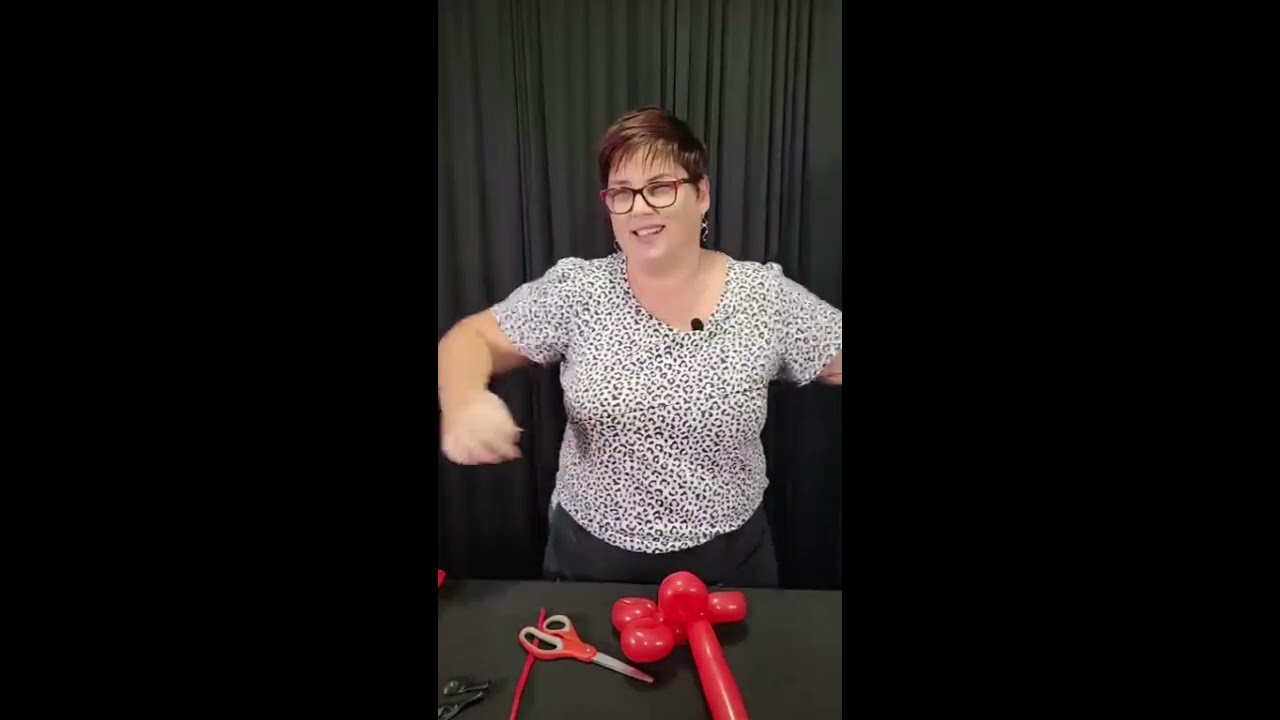 Twisted Poppy and Twisted Small Christmas Tree (FB Live)