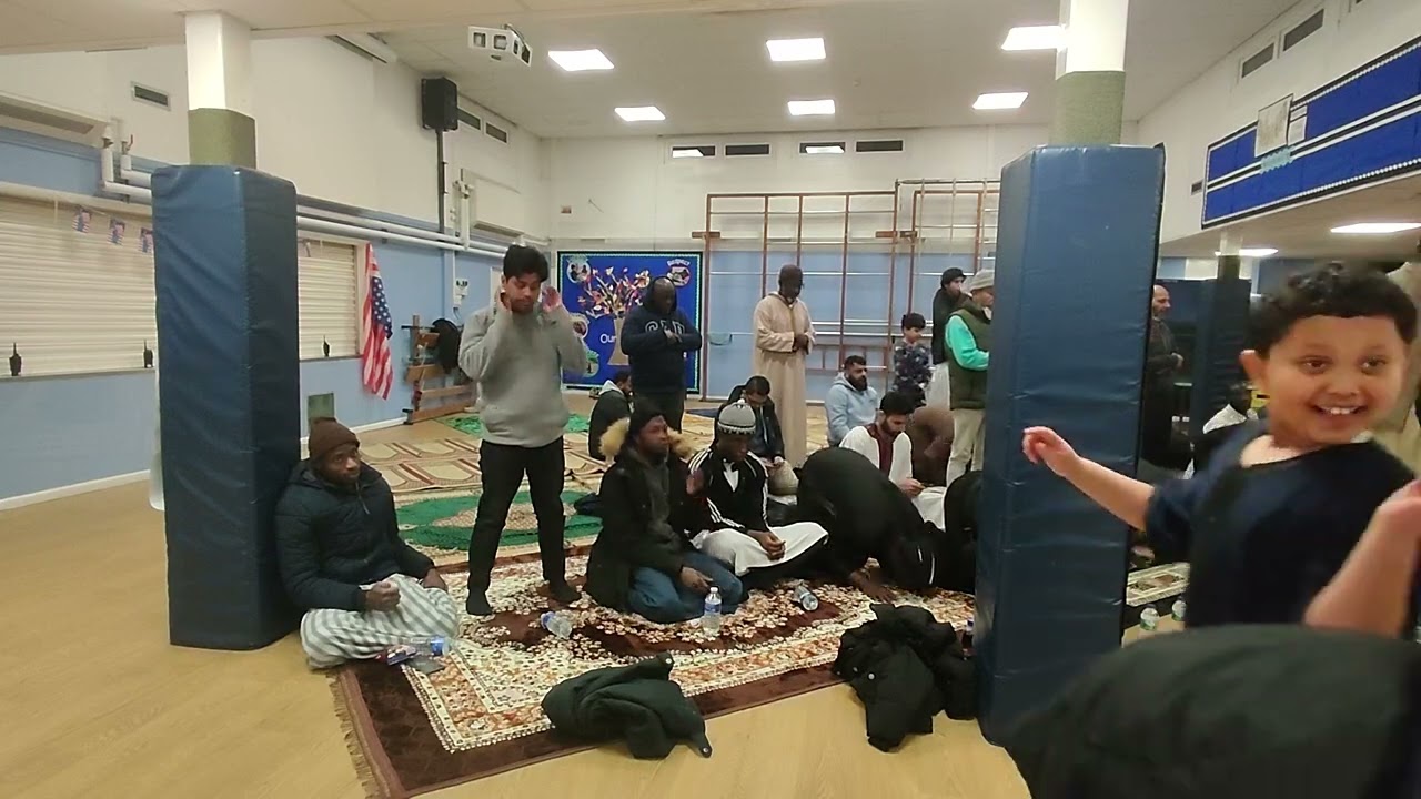 Taraweeh prayers Thamesmead Islamic centre