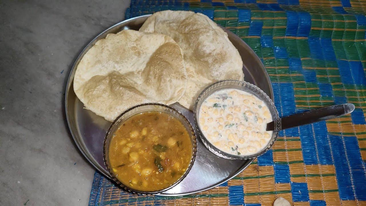 Aaj chole bhature khane ka plan#AajCholeBhature #CholeBhatureLove #FoodPlan #DesiFood #NorthIndian🫓
