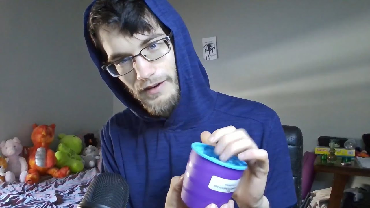 My First Time Playing With Kinetic Sand (On Camera) - Aquareyes ASMR