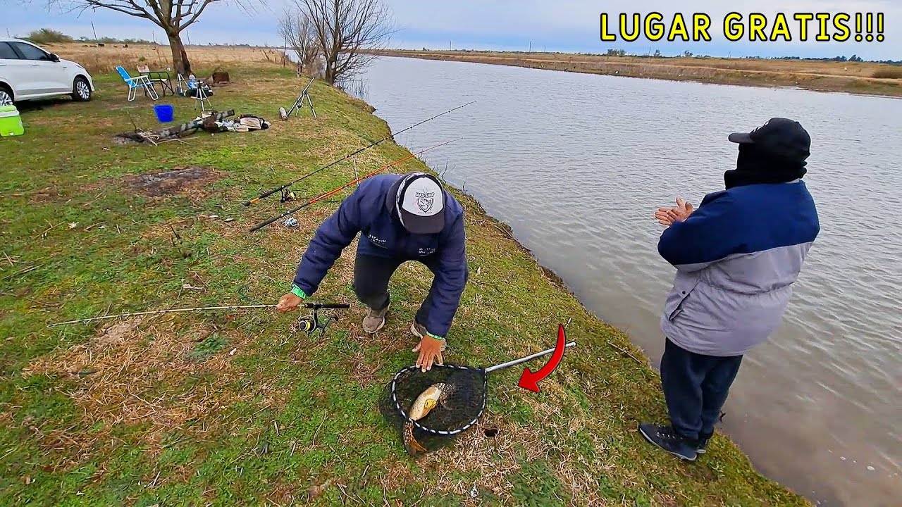 IMPRESIONANTE LO QUE SE PESCA AC&Aacute;/ PESCANDO AL COSTADO DE LA RUTA, EN UN LUGAR CON MUCHA NATURALEZA.