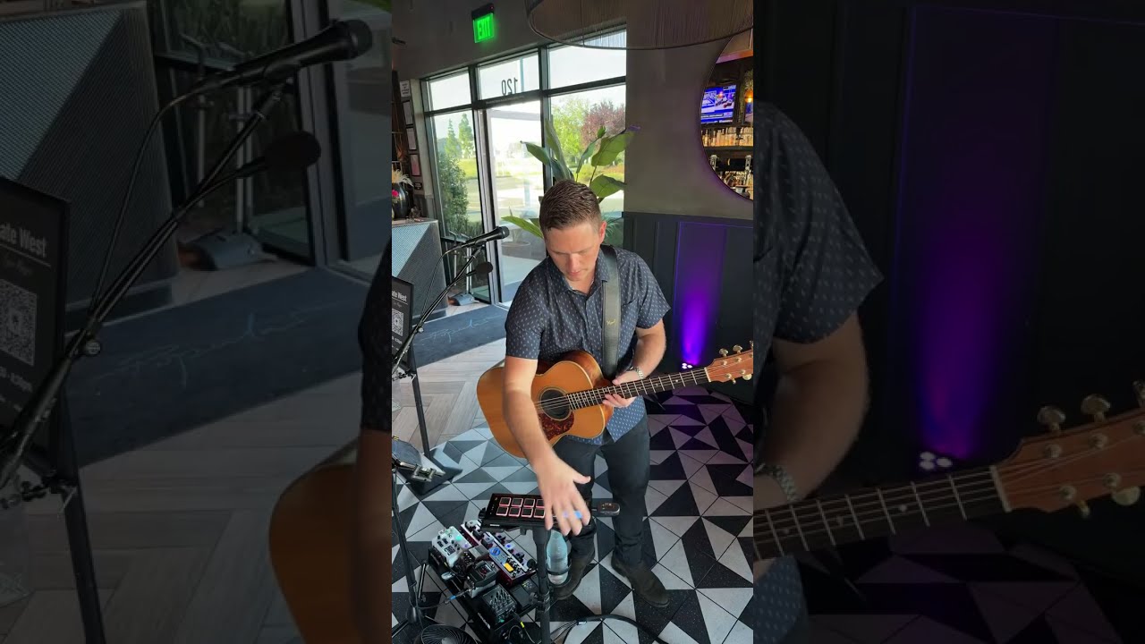 LIVE MUSIC TUESDAY!