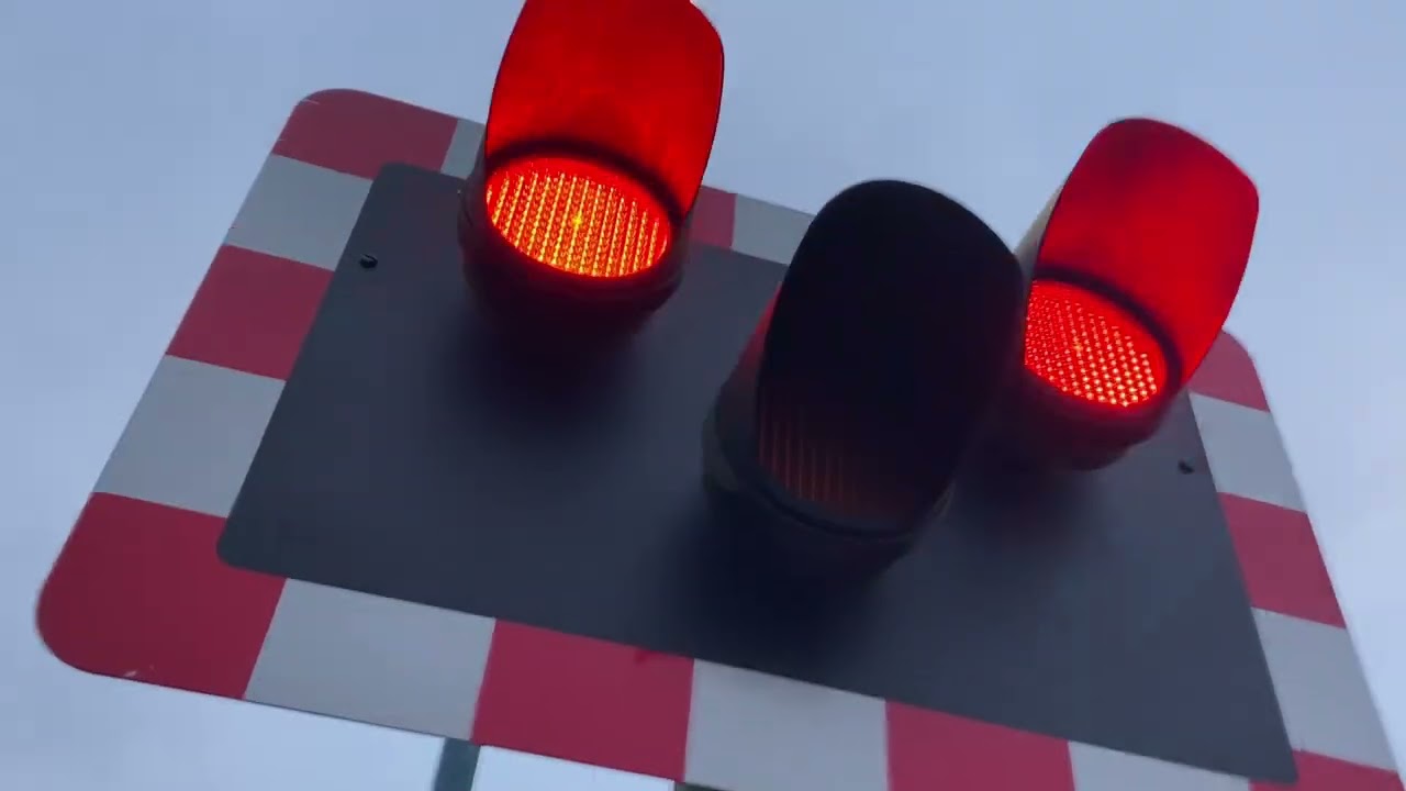 *misuse* Cherry Tree Lane level crossing