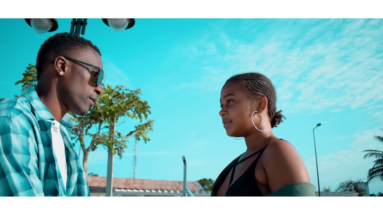 Casko Jackson - Tírame Un WhatsApp (Vídeo Oficial)