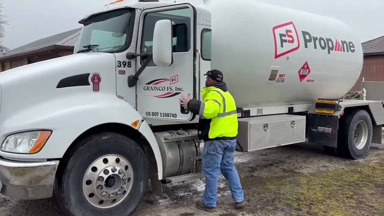 A Day in the Life of a Propane Delivery Specialist - #TuesdayTravels with GRAINCO FS