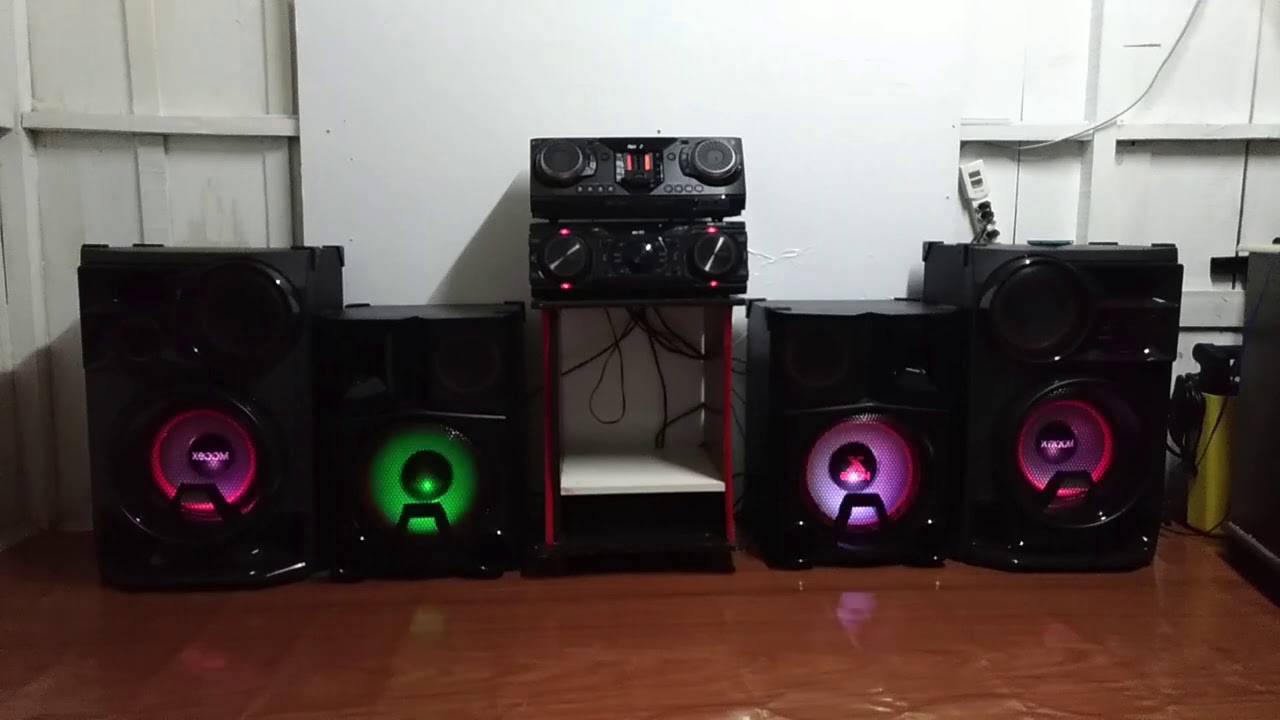LG CL98 x CM9750 tocando forte juntos.