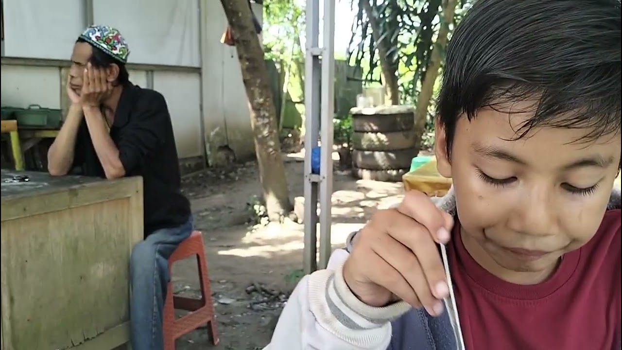 Lanjut part segernya cah ganteng minum bikin ngiler 😀😀😀