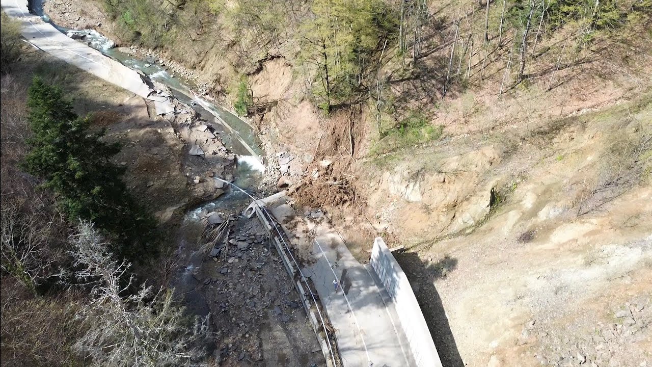 Poplave napravile velike štete i odnijele put Gornji Podgradci - Mrakovica