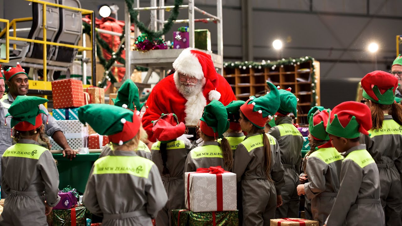 Santa&rsquo;s Workshop - Air New Zealand Christmas Surprise