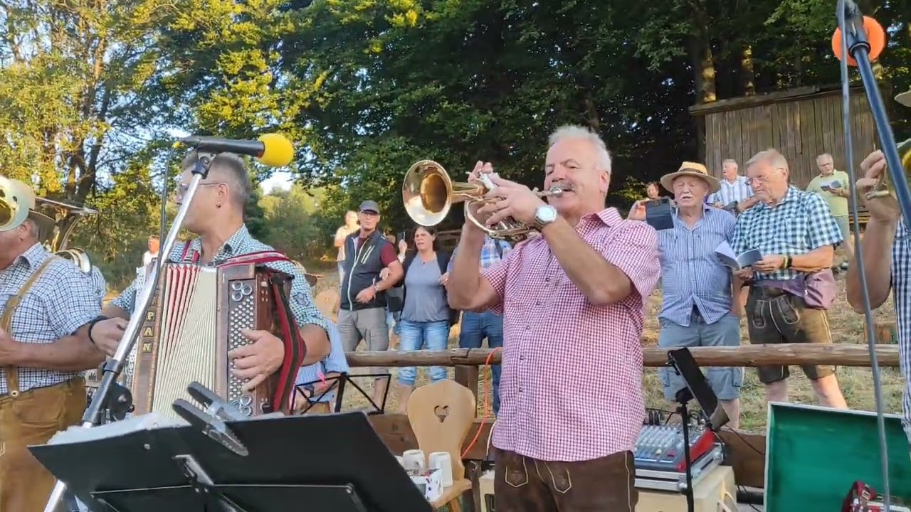 Das Hüttenfest geht zu Ende--Rucksackmusikanten -Gemündener Hütte -15.08.2022