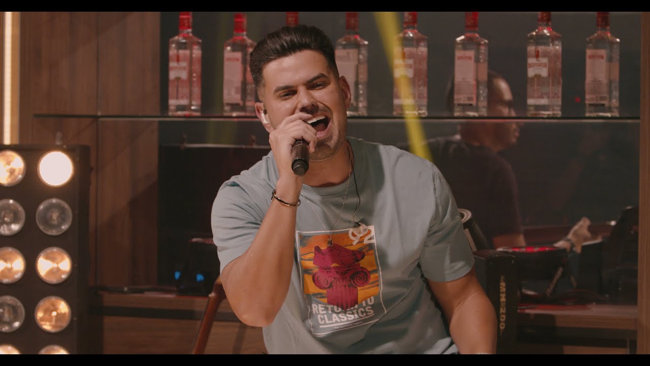Gabriel Gava - Falando com as paredes/Meu Segredo - DVD Rolo e Confusão