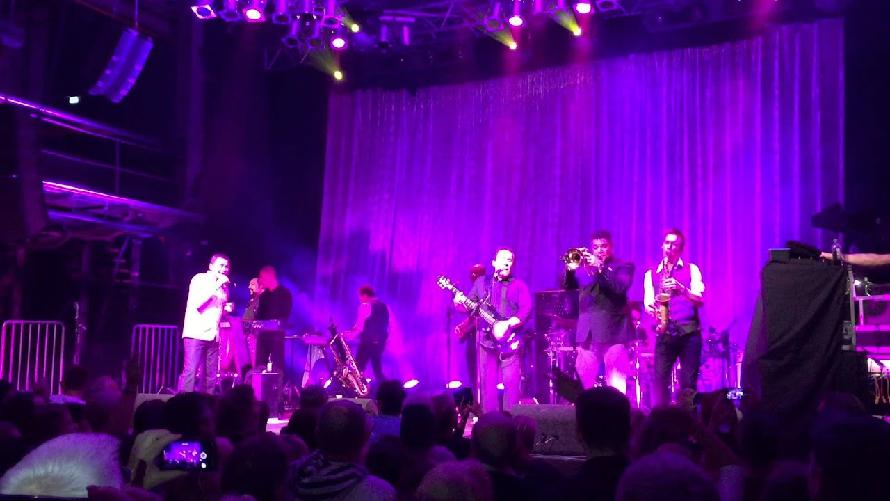 UB40 Berlin Cherry Oh Baby 2014-12-05