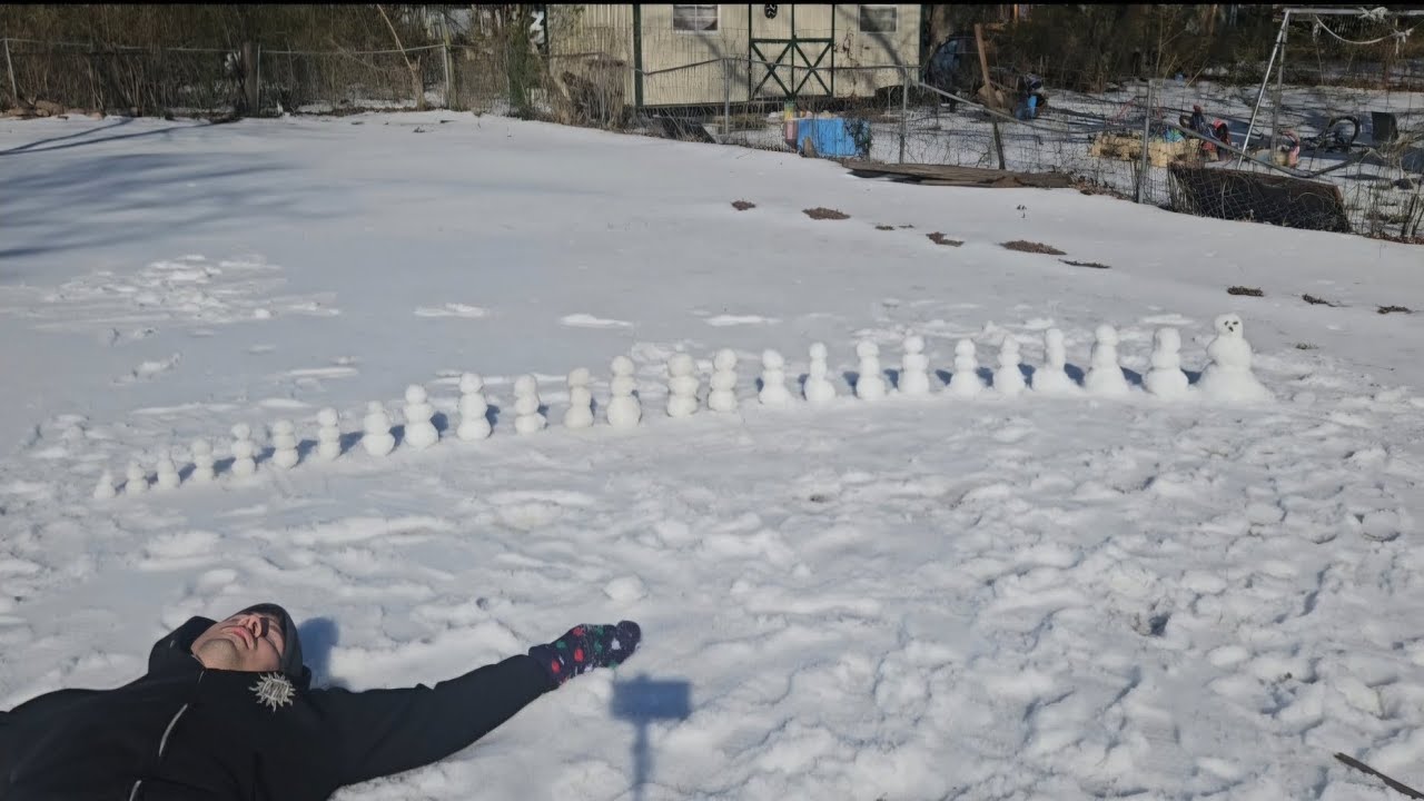 I Built 25 Snowmenfor My 25 Subscribers ⛄️❄️THANK YOU FOR 25!