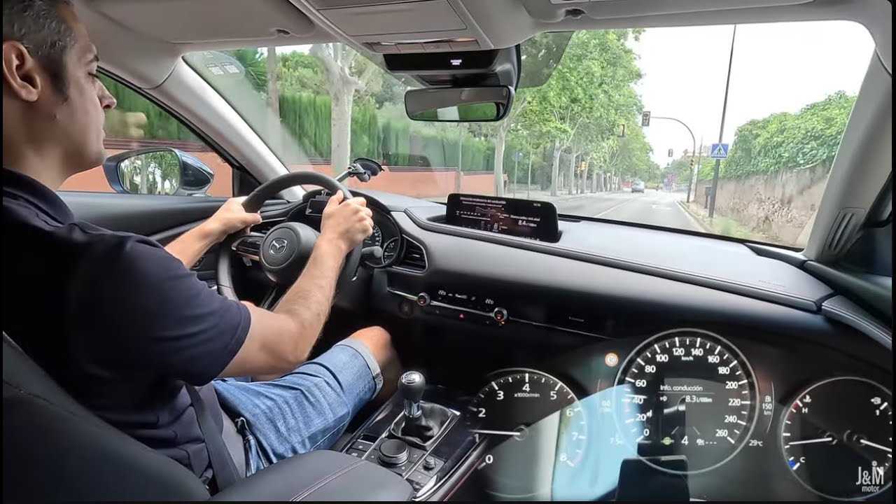 Mazda CX-30 Homura MHEV | Consumo en ciudad | 2025 | POV