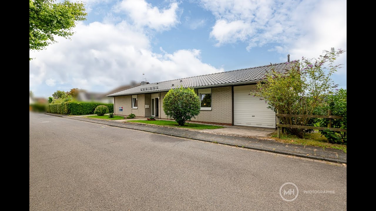MANNELLA *Freistehender, gepflegter Bungalow*  schöne Aussichtslage -einzugsbereit - modernisiert