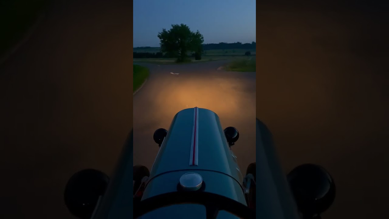 Eicher Panther EM295 Fahrt in der Dämmerung