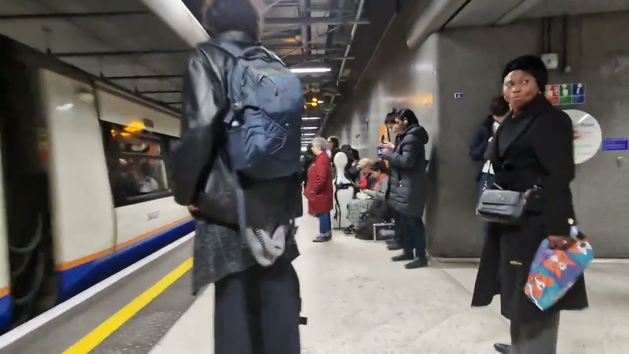 London Overground Journeys (2025) from CANADA WATER Station to NEW CROSS GATE Station