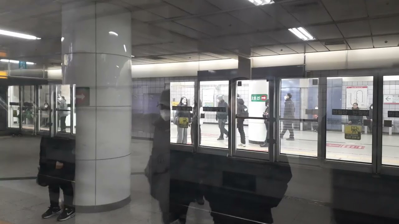 대구1호선 설화명곡발 안심행 129편성 반월당역 진입