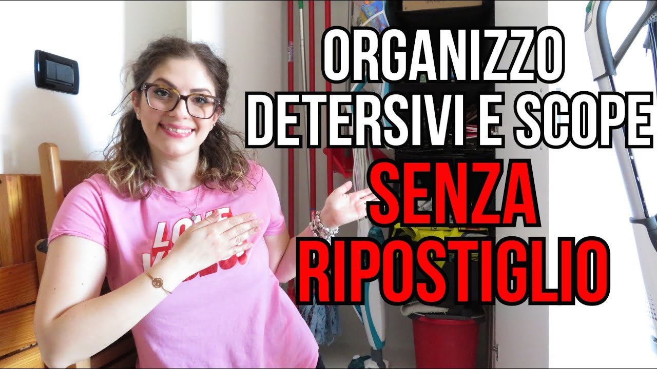 COME HO ORGANIZZATO DETERSIVI e NECESSARIO PULIZIE SENZA RIPOSTIGLIO | La mia scorta di detersivi!