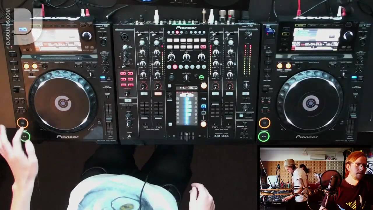 DJsounds Show 4 - Fergie