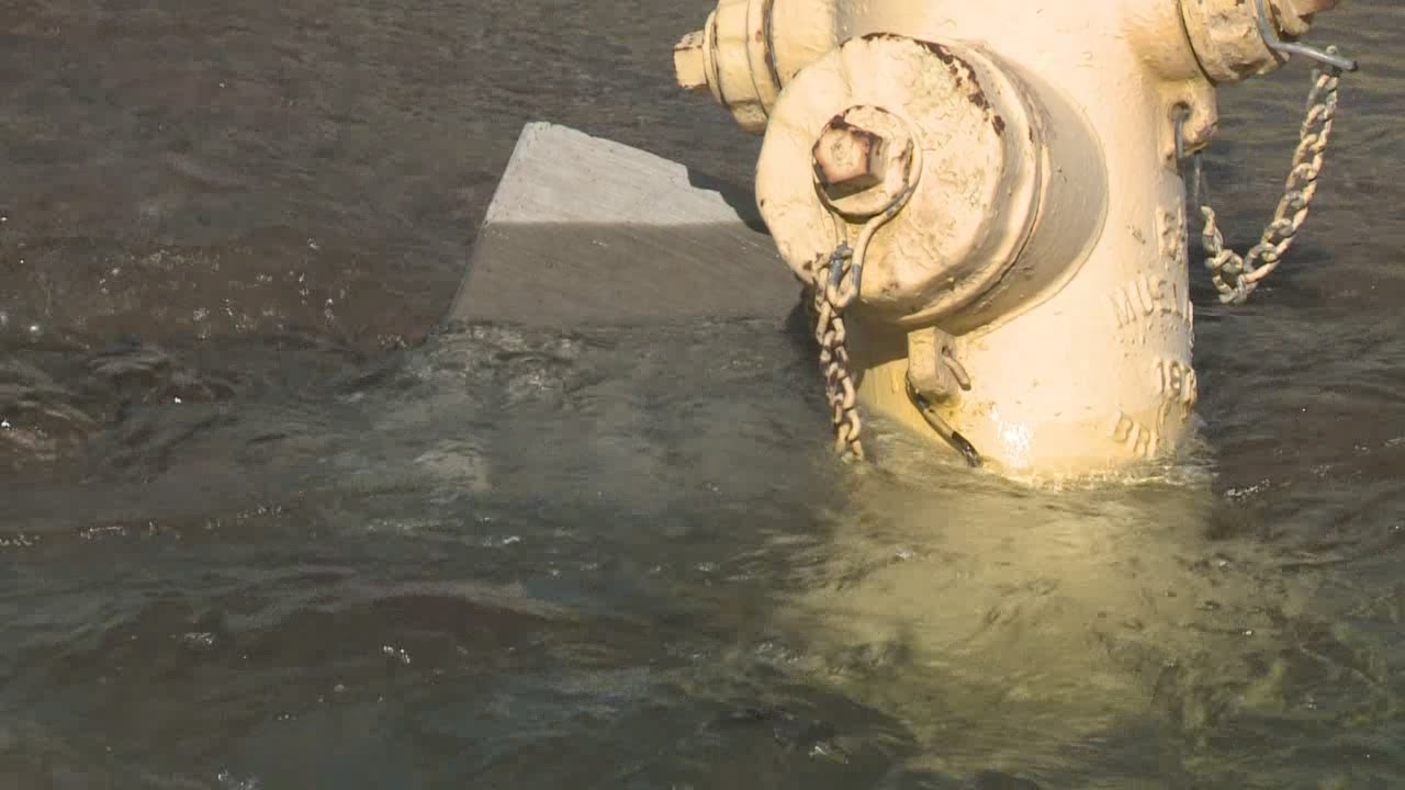 Vandals open up 15 fire hydrants in ABQ