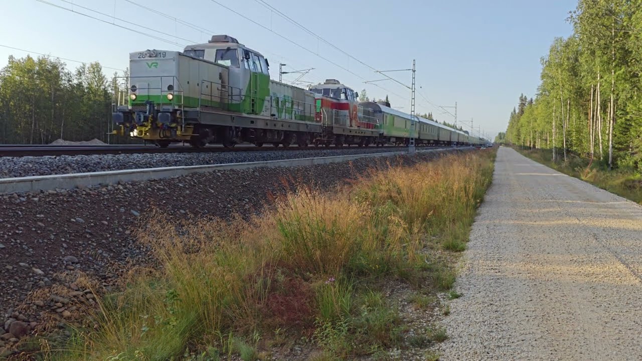 Yöjuna PYO 269 Helsinki-Kolari 2x Dr16 8K.