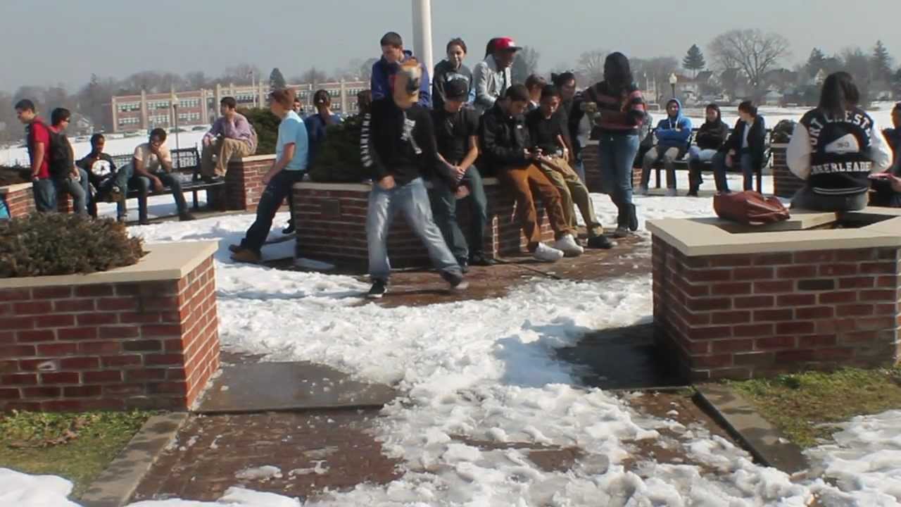 Harlem Shake (Senior 13 Edition)