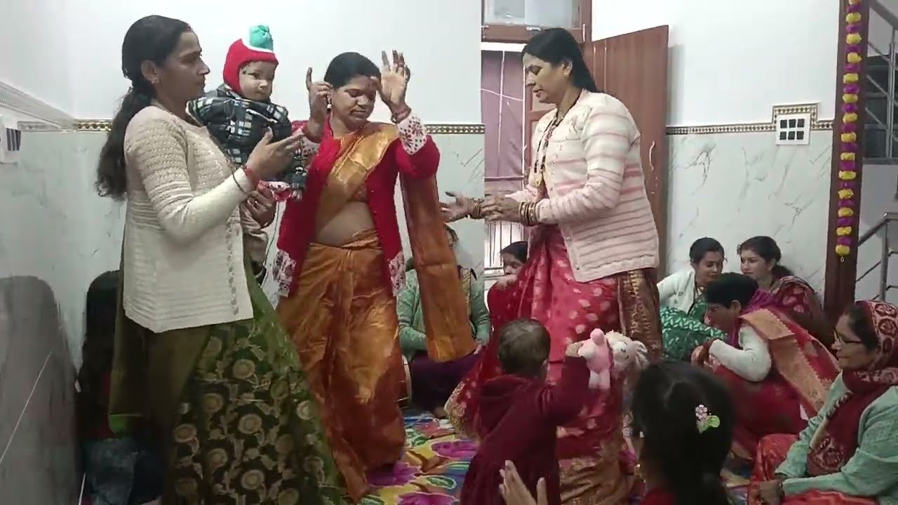 Devrani jethaniyo ka group dance । कुमाऊनी क्रीम पाउडर सॉन्ग। #powder #inderarya