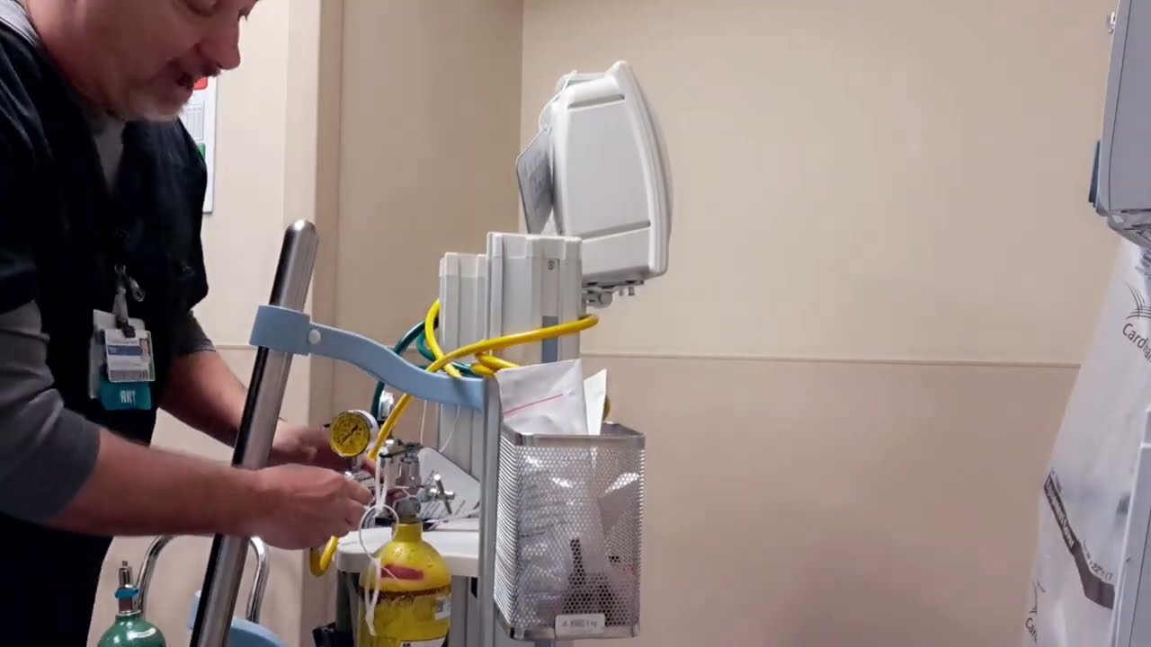 NICU Transporter (Oxygen & Air Tanks)