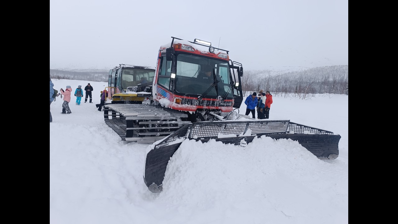 экскурсионный Снежный автобус\ снежная деревня