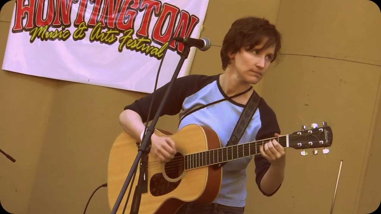 Jess Graham - Live at the Huntington Music and Arts Festival
