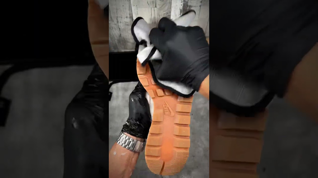 ASMR DEEP CLEAN ON SACAI X NIKE VAPORWAFFLE 🔥😍